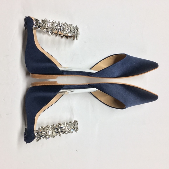 badgley mischka morgen ankle strap flat